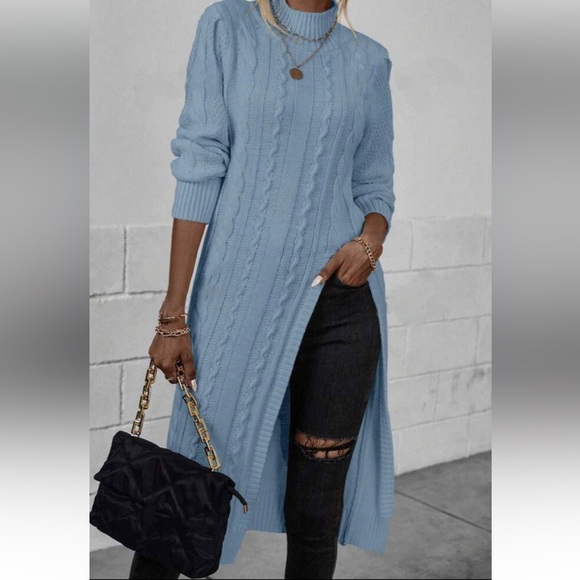 Luxe red high neck cable knit slit thigh sweater top - Picture 4 of 8